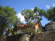 hotel rocher d'or kyaikto mountain top