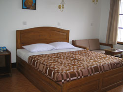 deluxe room moutain top golden rock