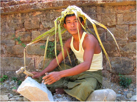tailleur pierre mrauk-u