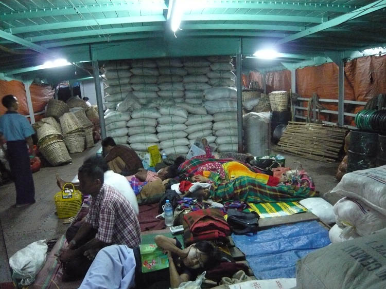 stockage du riz au monast�re