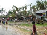 maison d&eacute;truite proche taung chaung 