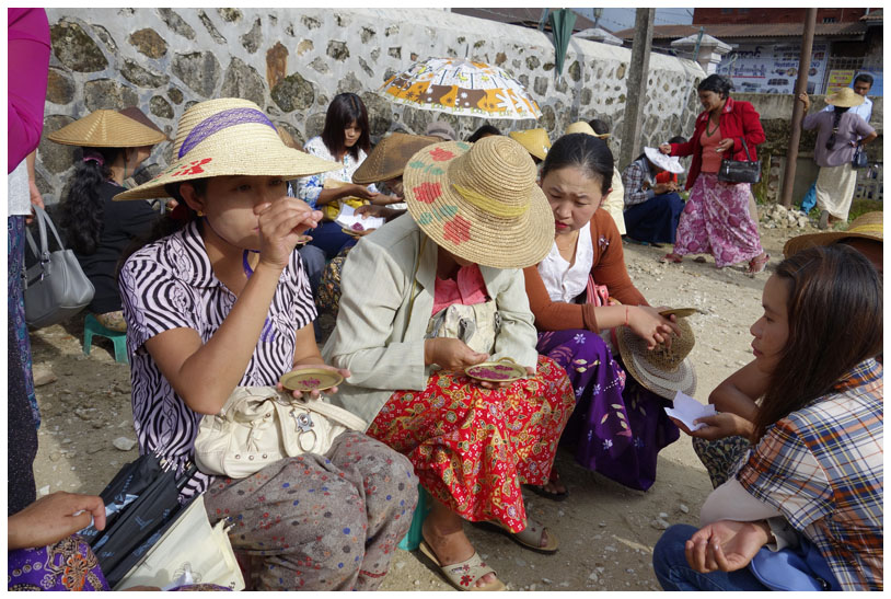 vendeuse march&eacute; mogok